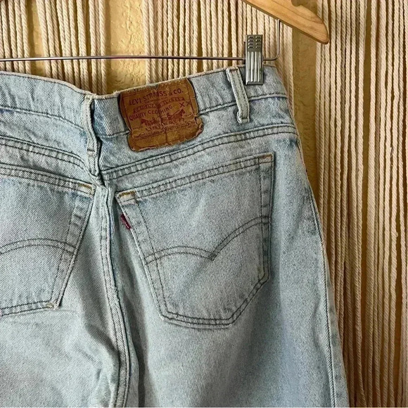 Levis light wash denim jeans high rise 31” - Picture 12 of 12